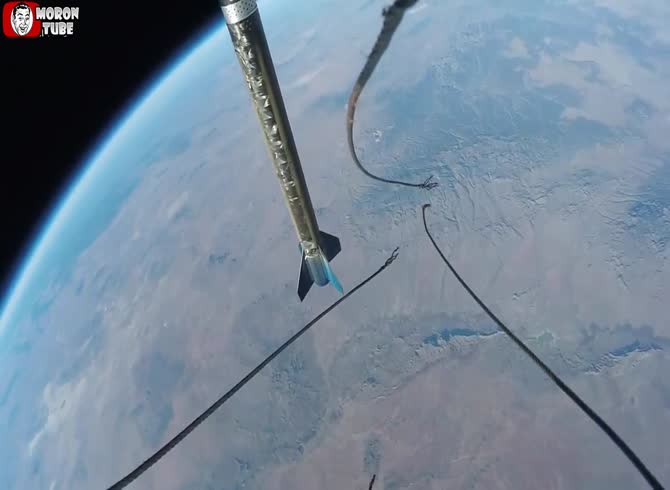 Video :A GoPro allows us to track the trajectory of a rocket launched into space